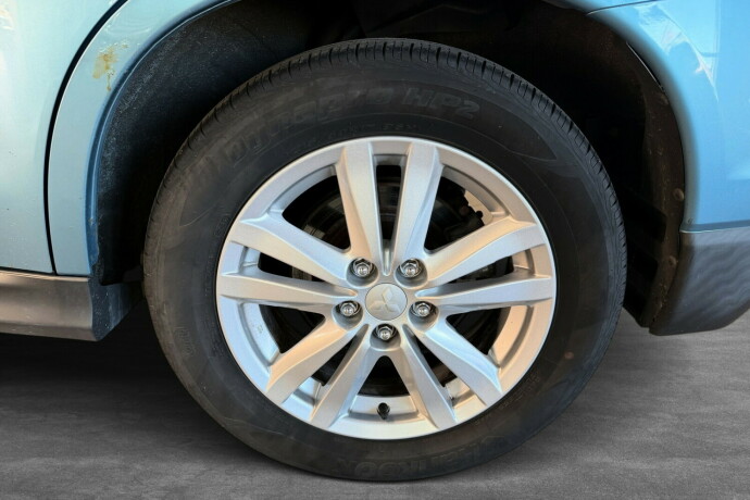 mitsubishi-asx-diesel-2011-big-26