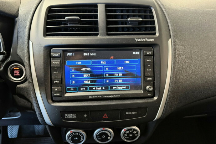 mitsubishi-asx-diesel-2011-big-17
