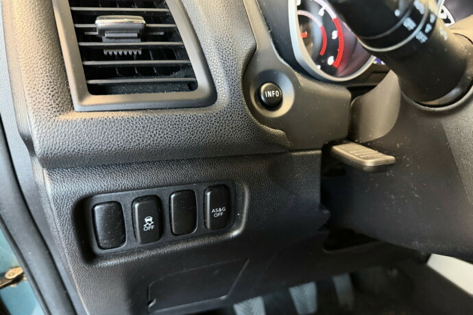 mitsubishi-asx-diesel-2011-big-25