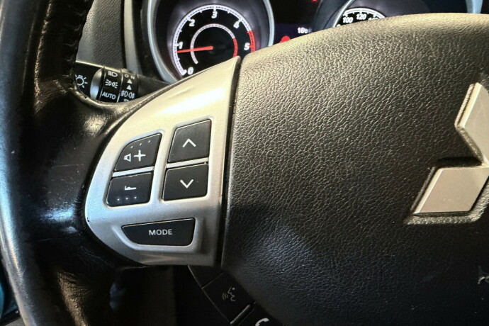 mitsubishi-asx-diesel-2011-big-21