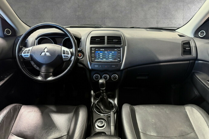 mitsubishi-asx-diesel-2011-big-11