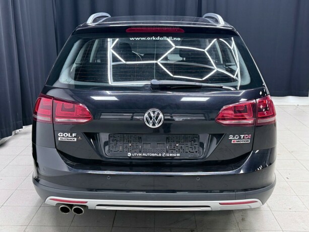 volkswagen-golf-alltrack-diesel-2016-big-6