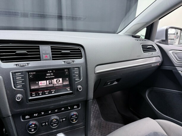 volkswagen-golf-alltrack-diesel-2016-big-19