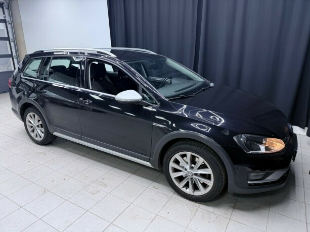 volkswagen-golf-alltrack-diesel-2016-big-9