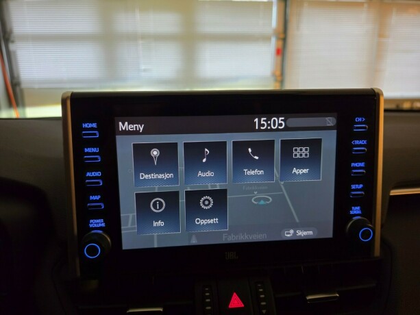 toyota-rav4-plug-in-petrol-2021-big-40
