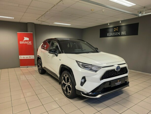toyota-rav4-plug-in-petrol-2021-big-9