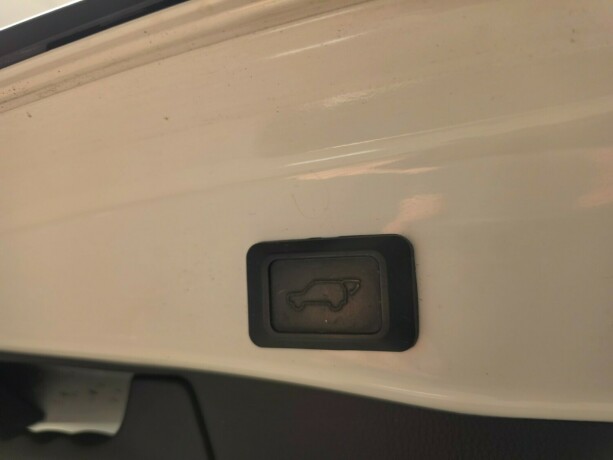 toyota-rav4-plug-in-petrol-2021-big-21