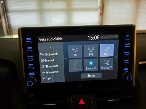 toyota-rav4-plug-in-petrol-2021-big-43