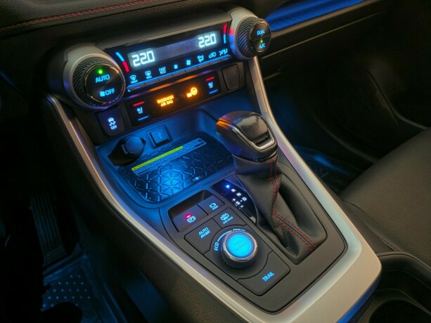 toyota-rav4-plug-in-petrol-2021-big-31