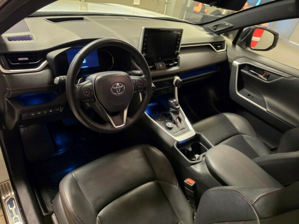 toyota-rav4-plug-in-petrol-2021-big-26