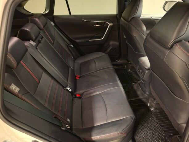 toyota-rav4-plug-in-petrol-2021-big-18
