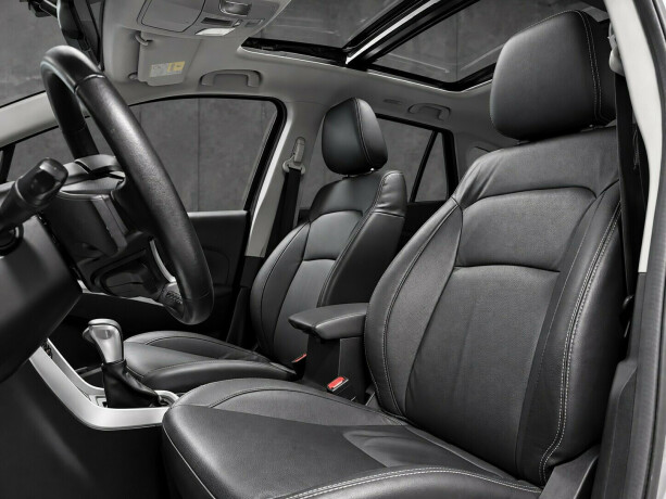 suzuki-sx4-s-cross-bensin-2015-big-5