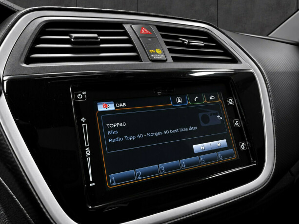 suzuki-sx4-s-cross-bensin-2015-big-9