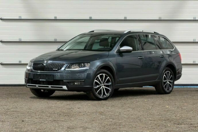 skoda-octavia-scout-bensin-2016-big-6