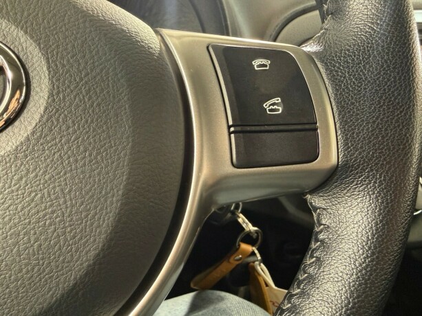 toyota-yaris-bensin-2012-big-29