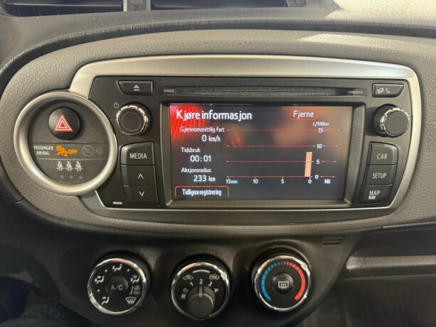 toyota-yaris-bensin-2012-big-27