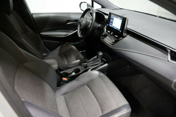 toyota-corolla-elektrisitetbensin-2020-big-8