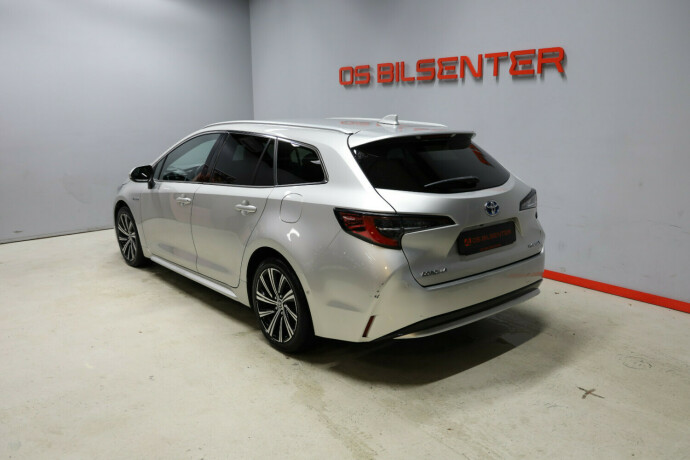 toyota-corolla-elektrisitetbensin-2020-big-3