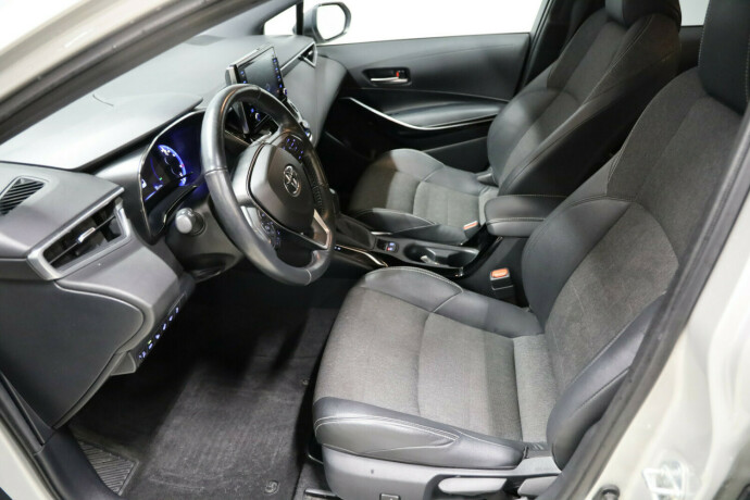 toyota-corolla-elektrisitetbensin-2020-big-6