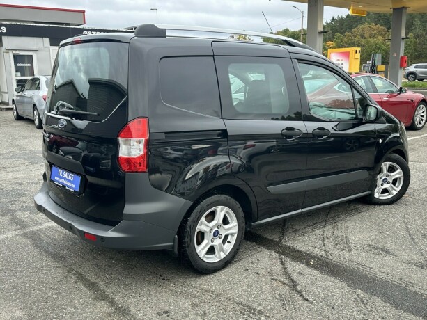 ford-transit-courier-diesel-2024-big-4