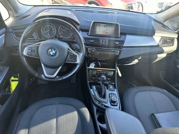 bmw-218d-diesel-2015-big-10