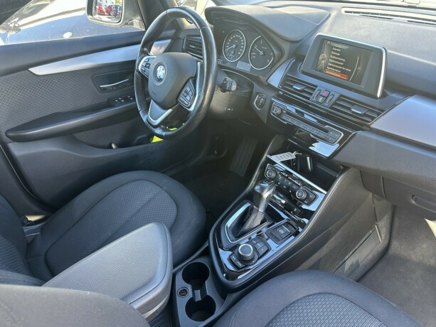 bmw-218d-diesel-2015-big-13