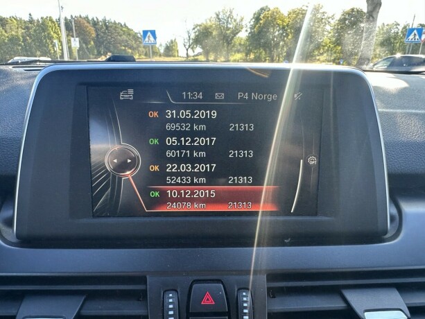 bmw-218d-diesel-2015-big-15