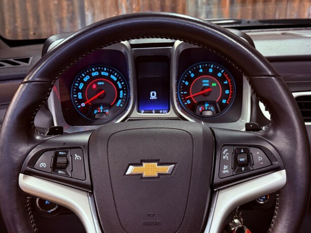 chevrolet-camaro-bensin-2014-big-23
