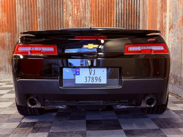 chevrolet-camaro-bensin-2014-big-15