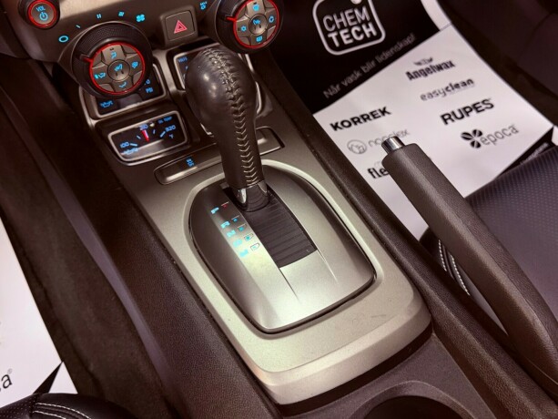 chevrolet-camaro-bensin-2014-big-29