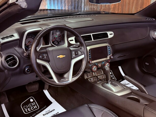 chevrolet-camaro-bensin-2014-big-20
