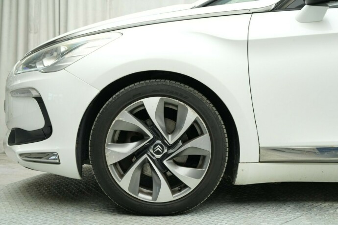 citroen-ds5-diesel-2013-big-5