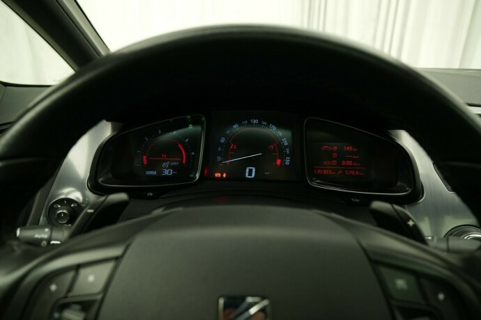 citroen-ds5-diesel-2013-big-25