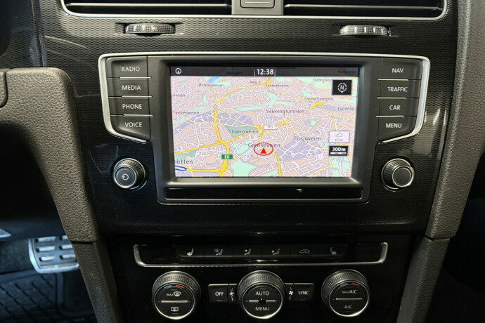 volkswagen-golf-vii-elektrisitetbensin-2016-big-18