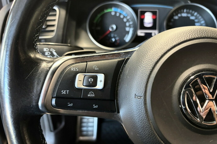 volkswagen-golf-vii-elektrisitetbensin-2016-big-23