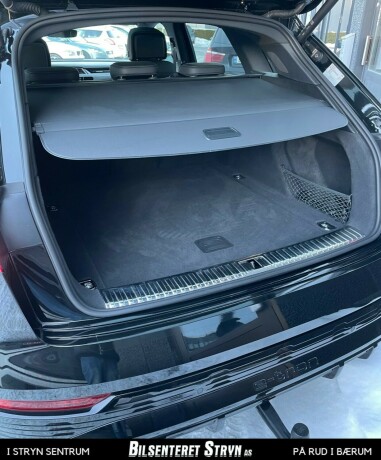 audi-sq8-e-tron-elektrisitet-2024-big-20
