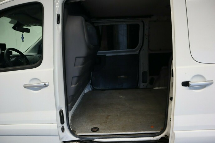toyota-proace-diesel-2015-big-8