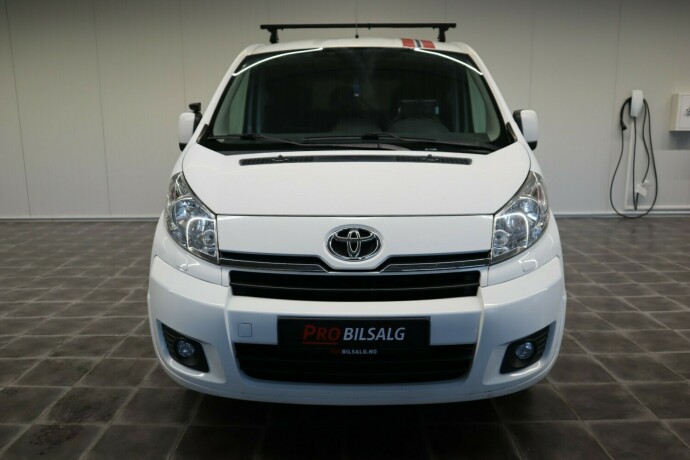 toyota-proace-diesel-2015-big-2