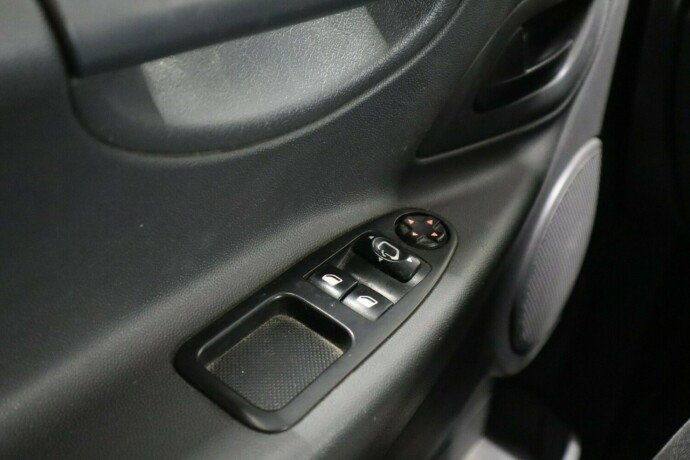 toyota-proace-diesel-2015-big-19