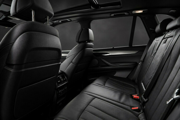 bmw-x5-elektrisitetbensin-2019-big-4