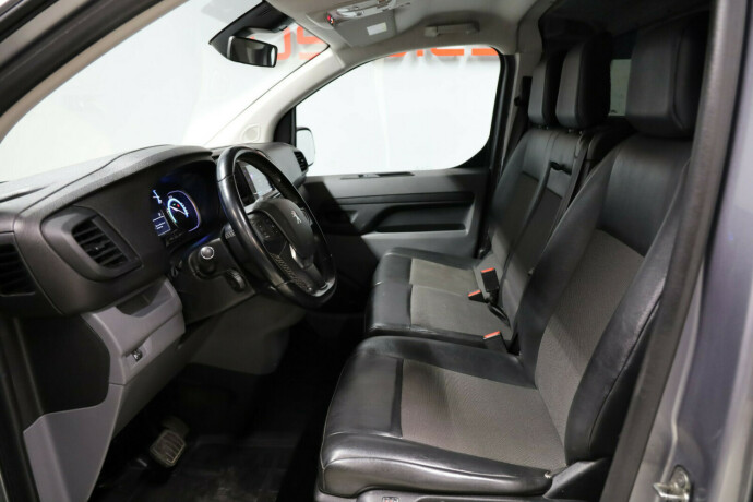 peugeot-e-expert-elektrisitet-2021-big-5