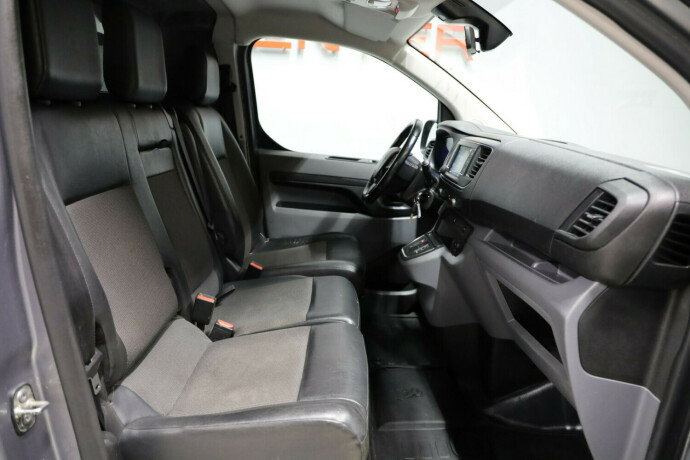 peugeot-e-expert-elektrisitet-2021-big-7