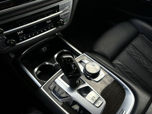 bmw-740le-elektrisitetbensin-2016-big-17