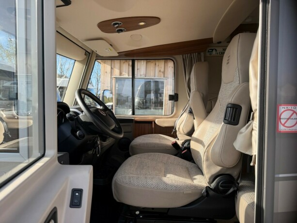 hymer-ex-598-b-f248rerkort-mulighet-queensbed-senkeseng-truma-kombi-stort-kj248leskap-lettkj248rt-diesel-2017-big-9