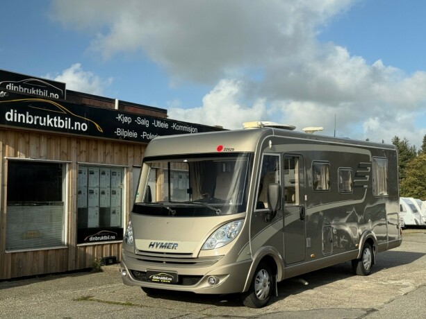 hymer-ex-598-b-f248rerkort-mulighet-queensbed-senkeseng-truma-kombi-stort-kj248leskap-lettkj248rt-diesel-2017-big-0