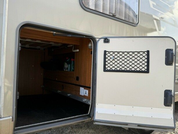 hymer-ex-598-b-f248rerkort-mulighet-queensbed-senkeseng-truma-kombi-stort-kj248leskap-lettkj248rt-diesel-2017-big-76