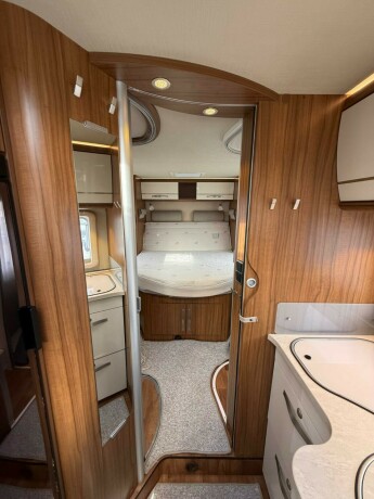hymer-ex-598-b-f248rerkort-mulighet-queensbed-senkeseng-truma-kombi-stort-kj248leskap-lettkj248rt-diesel-2017-big-49