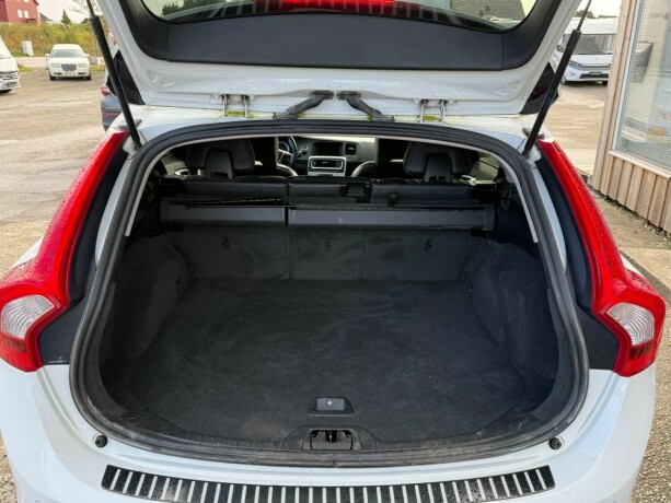 volvo-v60-diesel-2012-big-29
