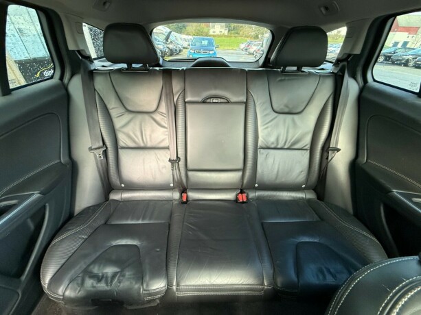 volvo-v60-diesel-2012-big-25