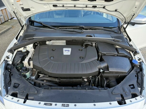volvo-v60-diesel-2012-big-35